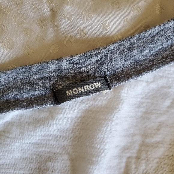 Monrow vneck raglan tshirt - Picture 5 of 7